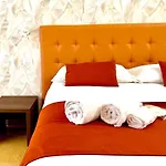 Robhouse 4*